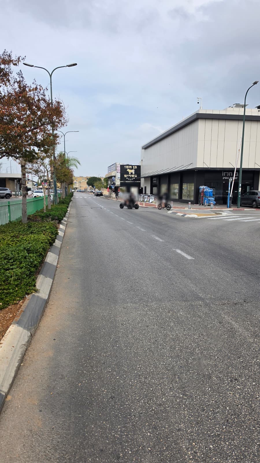 בקרוב באור עקיבא: פסי האטה חדשים לאורך שדרות הנשיא ויצמן