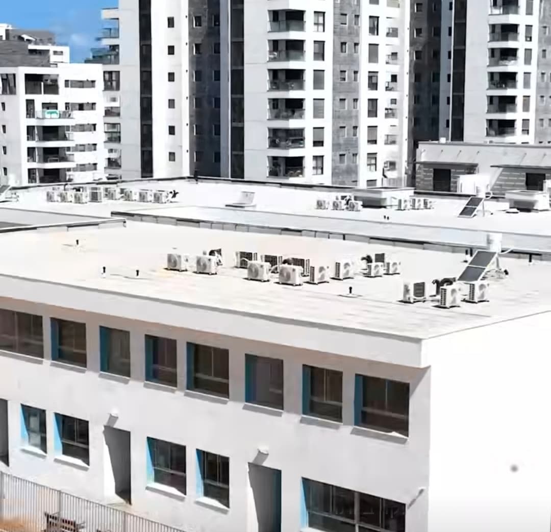 שבוע וחצי מפתיחת שנת הלימודים והורים טוענים: "כך אי אפשר לנהל בית ספר"