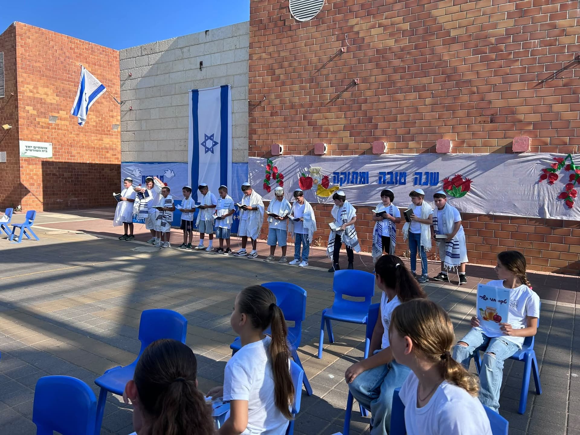 ברוח המסורת והערכים: בית ספר רוטשילד פתח את שנת הלימודים בטקס חגי תשרי מרגש