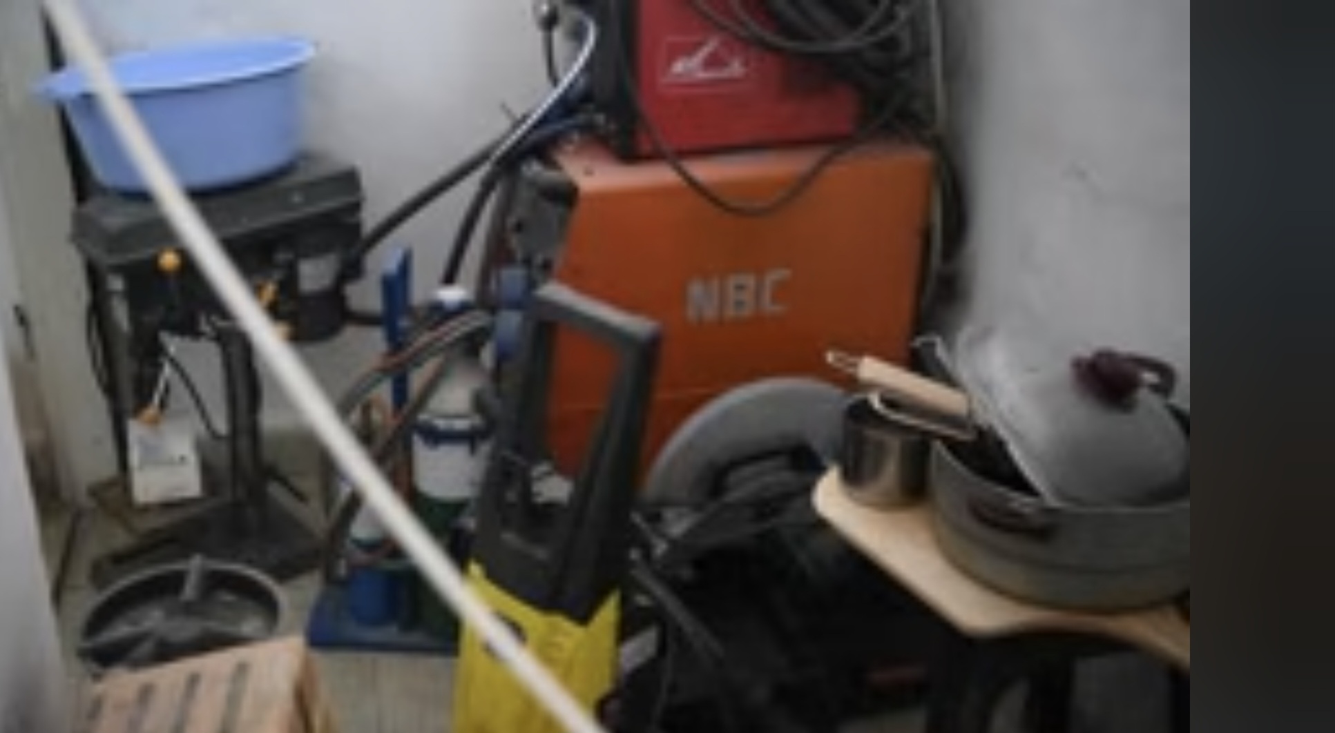 מוסך בתוך בניין מגורים?