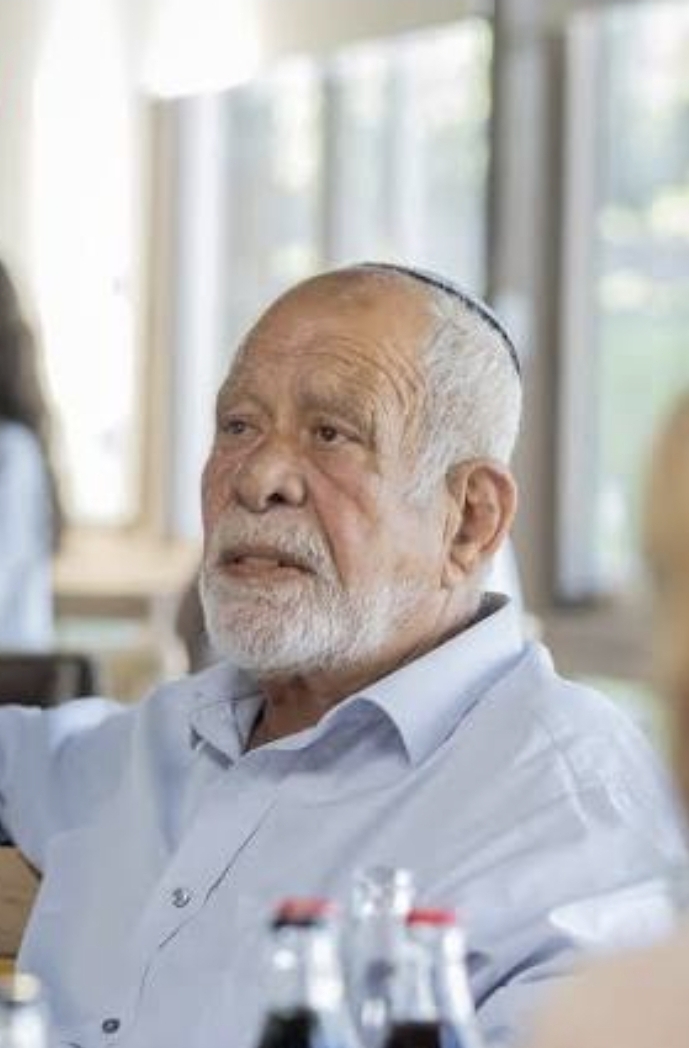 הדרך שתנציח את שמו: אור עקיבא מצדיעה לעוזי חכם ז״ל