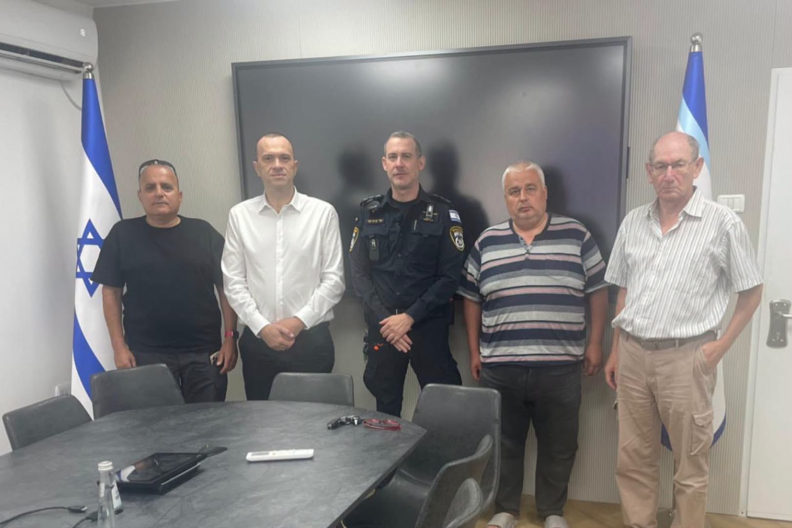 הבטיחות במרכז: ועדת התנועה באור עקיבא התכנסה לדון בפניות התושבים ובהסדרי התנועה