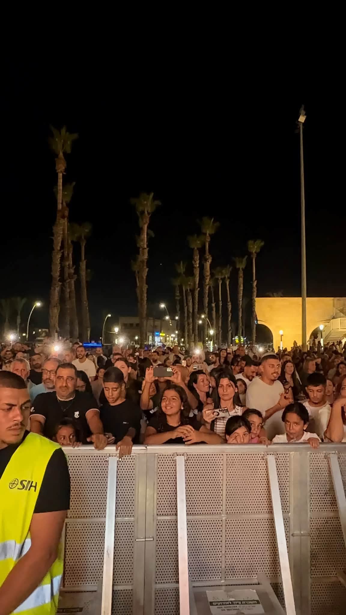 אלפי תושבים חגגו את חול המועד סוכות באור עקיבא: הפנינג ענק עם מופעים, מוזיקה ואווירה משפחתית