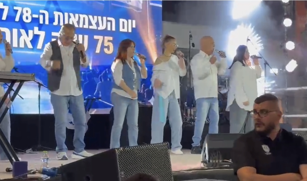 מורשת של תקוה מתוך השבר: היוצר מאור עקיבא שהופך את כאב 7 באוקטובר להמנון לאומי. צפו בוידאו