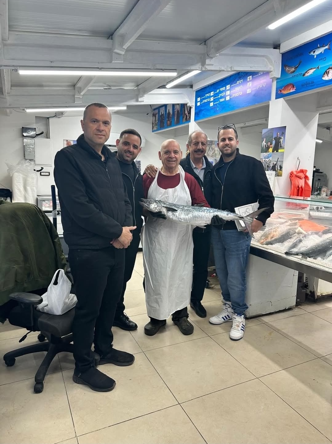 סיור בחנות הדגים